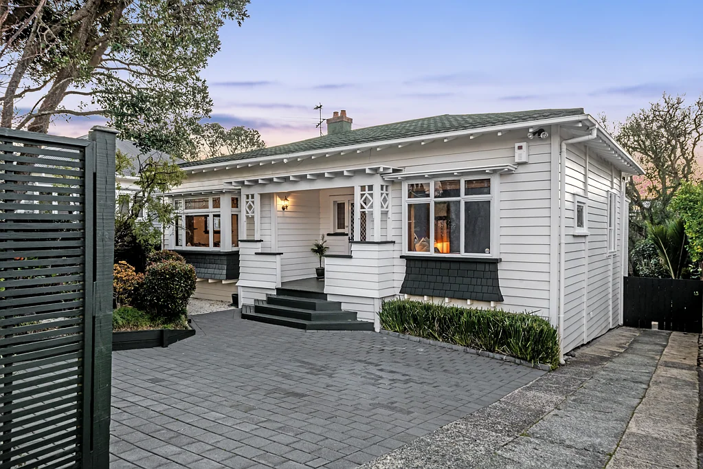 Mount Albert 2chambre Freehold Full Section - Dismiss CV