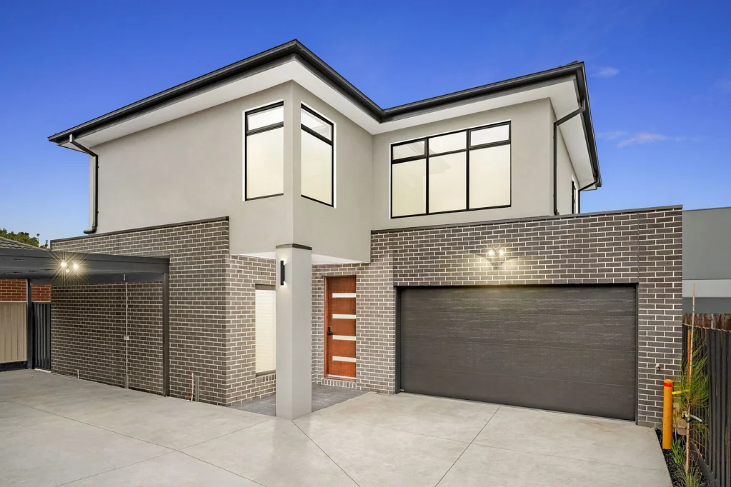 Clayton South 4غرفة نوم Luxury, Space & Energy-Efficient Living in a Prime Clayton South Pocket