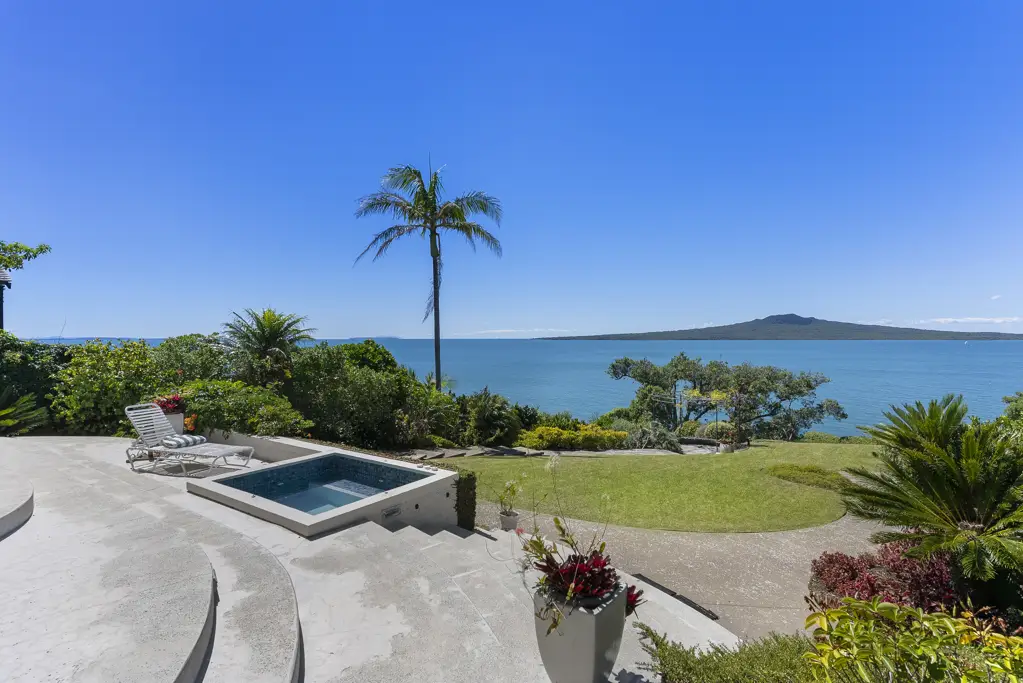 Devonport 4Zimmer 2,135sqm Waterfront with Panoramic Views