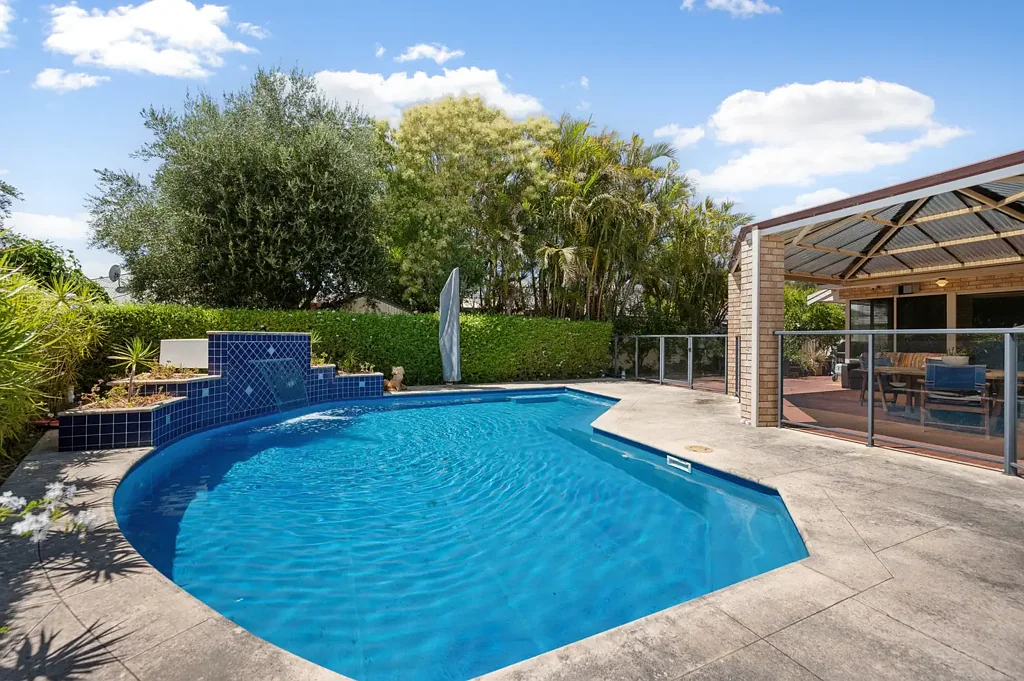 6 Luton Court, Canning Vale, WA 6155
