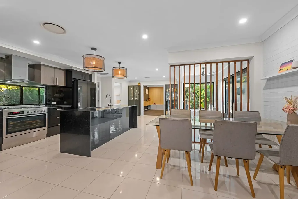 Modern & Comfortable Living in a Prime Doolandella Location