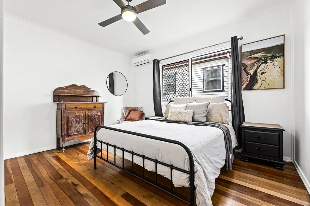 Rooming Accommodation - Furnished Room for Rent, Utilities Included + Ongoing Cleaning