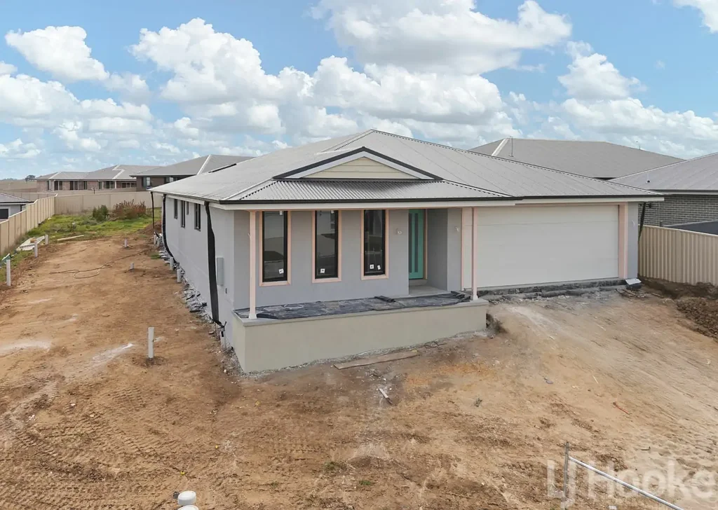Kelso 4Phòng ngủ Brand New Modern Living, Smart Investing