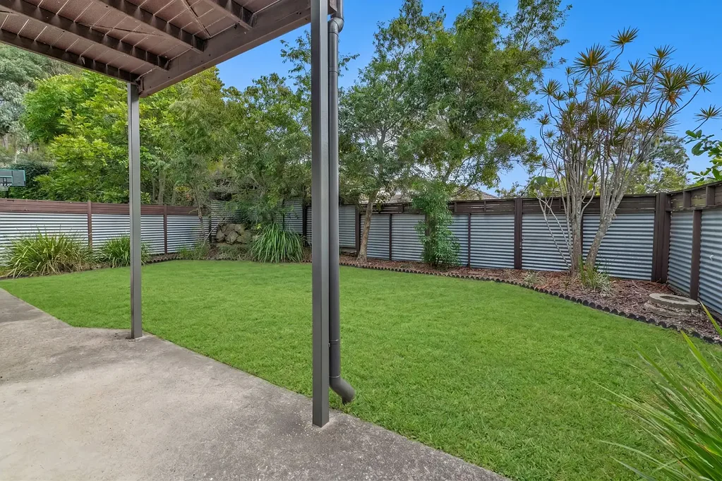 Upper Coomera 5ਬੈੱਡਰੂਮ Spacious Five-Bedroom Townhouse in the Prestigious Diamond Hill Complex
