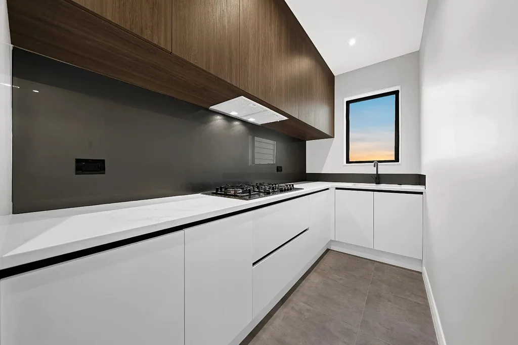 Granny flat with full kitchen