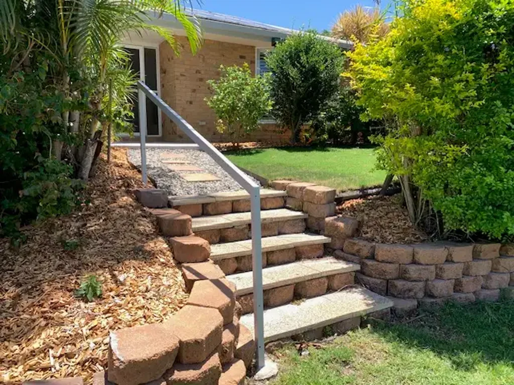 Victoria Point 4 Slaapkamer DON'T WANT TO BE A SLAVE TO YOUR HOME ?