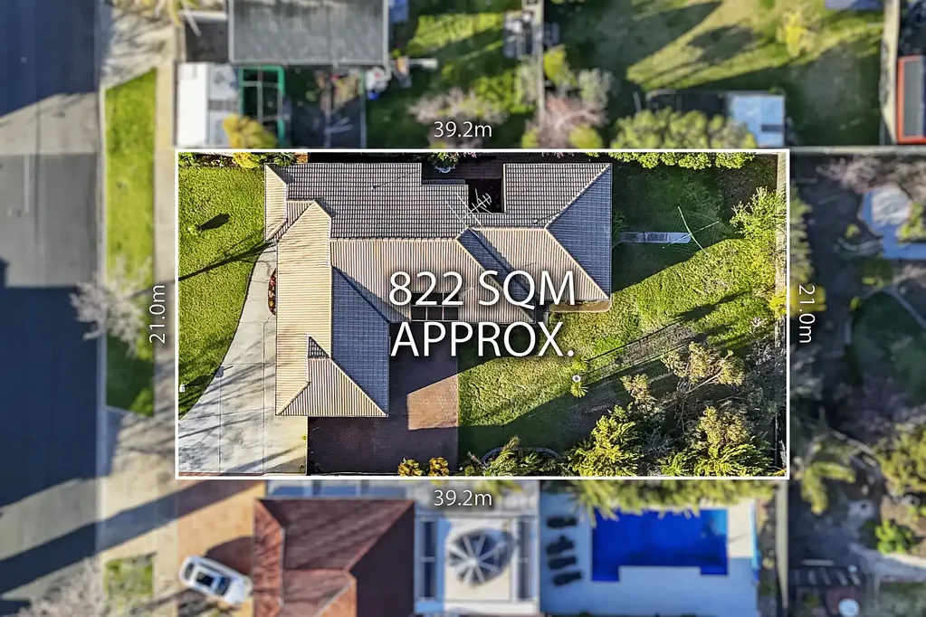 44 Sandpiper Drive, Taylors Lakes, VIC 3038