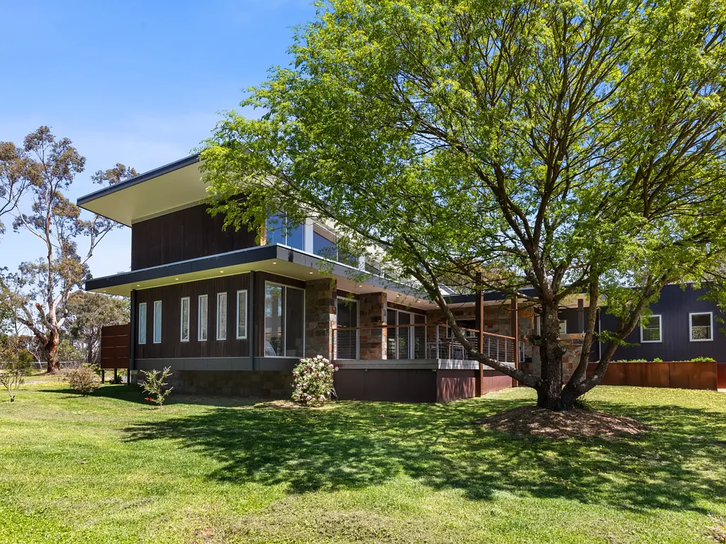 Paraparap Where light, landscape and legacy converge...