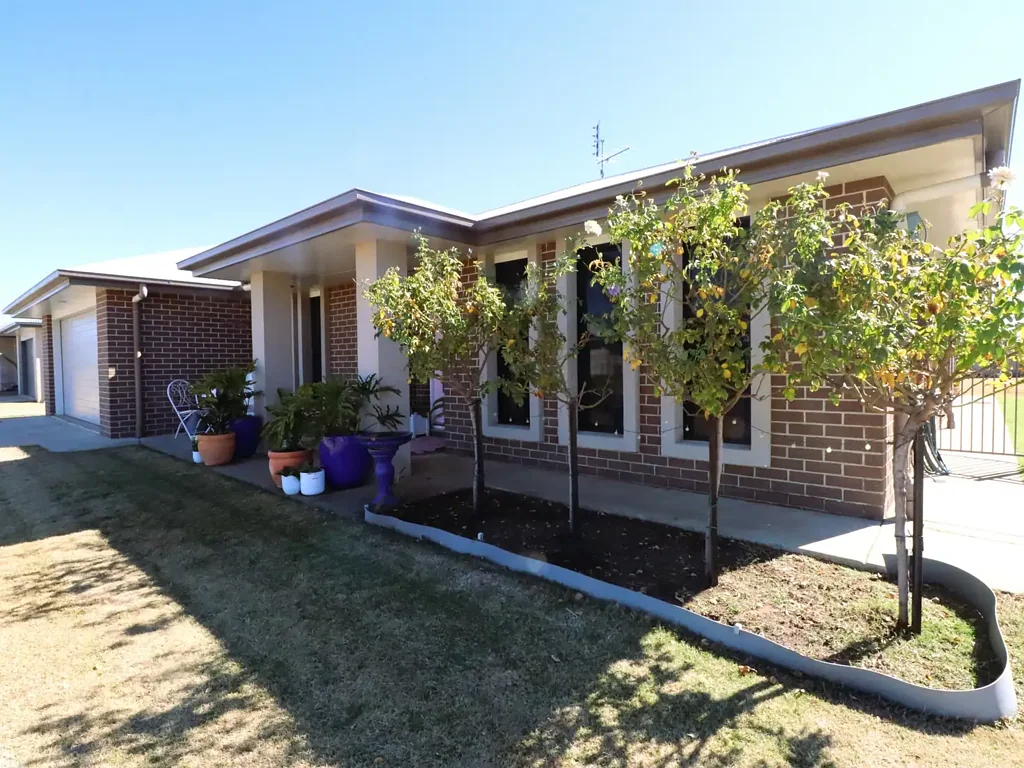 26 Bassett Court, Roma, QLD 4455