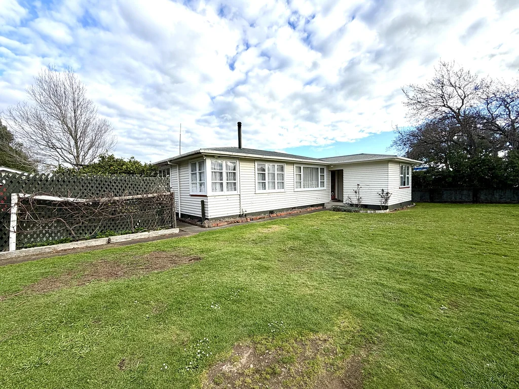 Dannevirke 4બેડરૂમ Space, Location and Potential