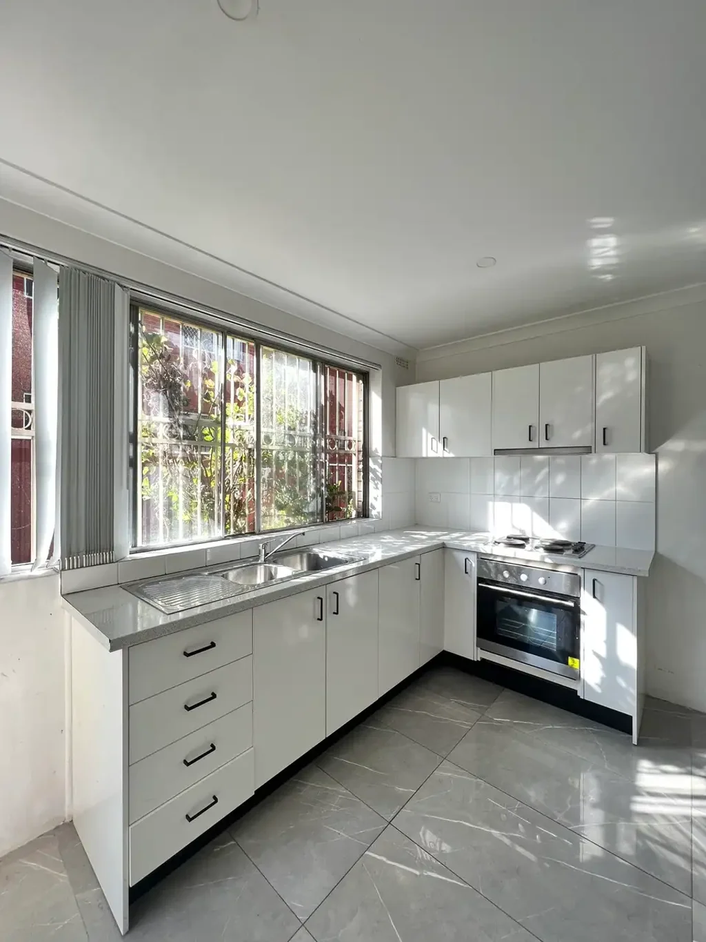 Modern 2 Bedroom Unit