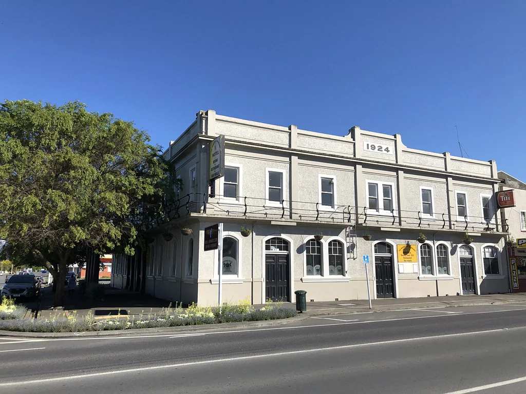 Carterton The Marquis - Retail or Hospitality Opportunity!