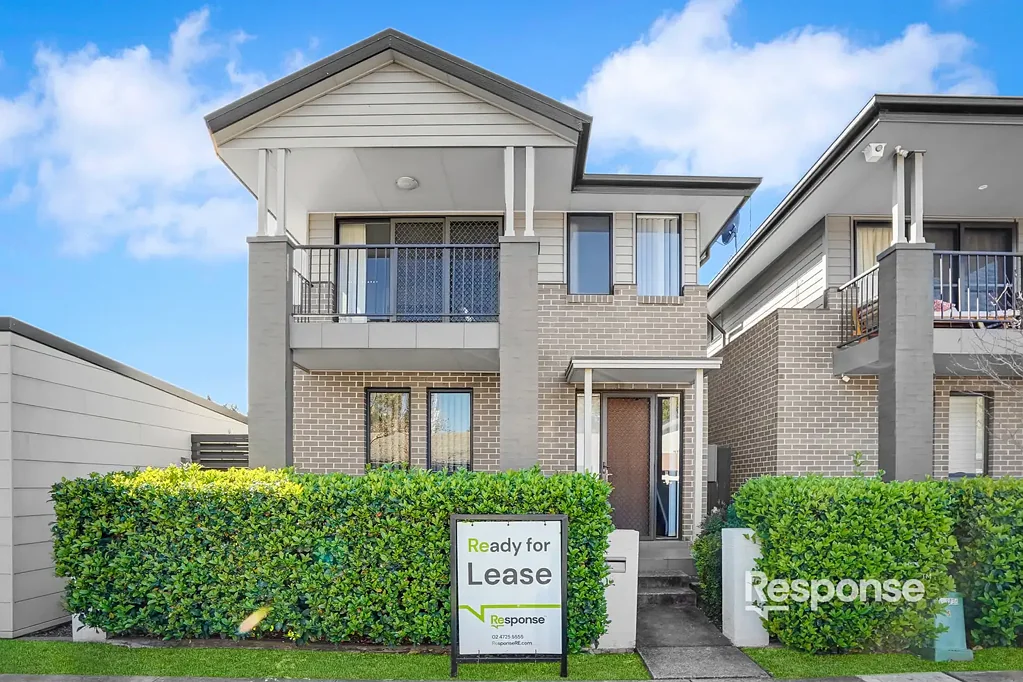 Modern Family Living in the Prestigious Thornton Estate!