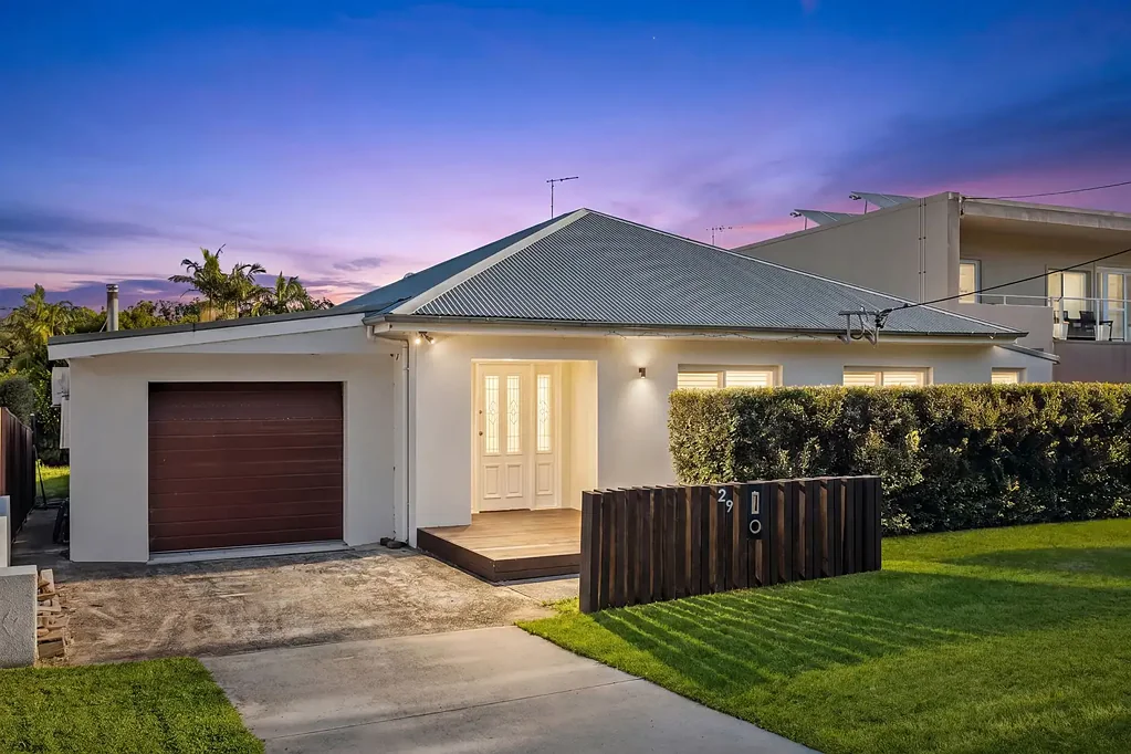 Kurnell 5 Bedroom Prime Kurnell Position with Coastal Convenience