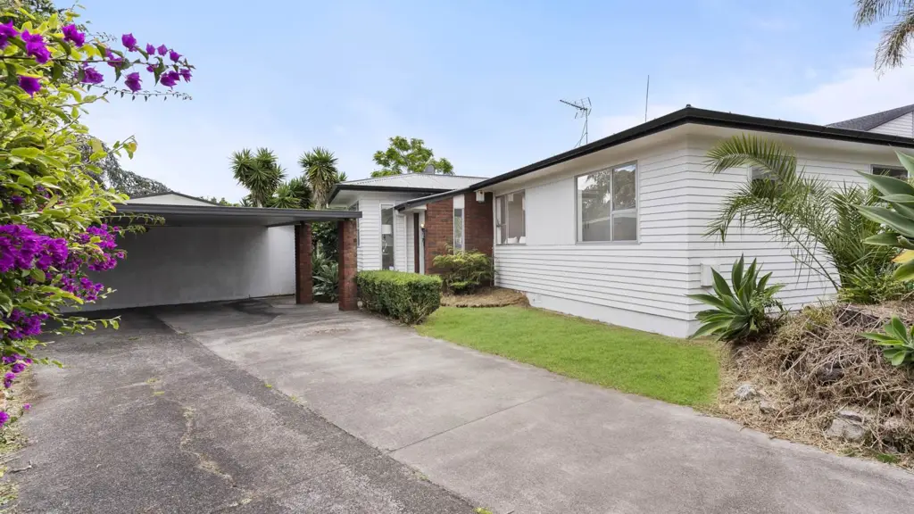Bucklands Beach 4房  BBI Home Await, Ready To Move In