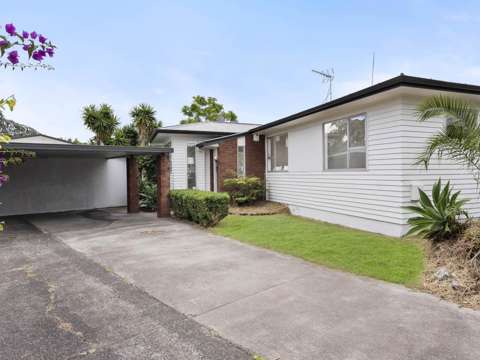 Bucklands Beach 4房  BBI Home Await, Ready To Move In