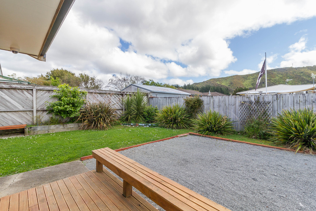 2/4 Ipswich Grove, Wainuiomata, Lower Hutt, 2 ਕਮਰੇ, 1 ਬਾਥਰੂਮ