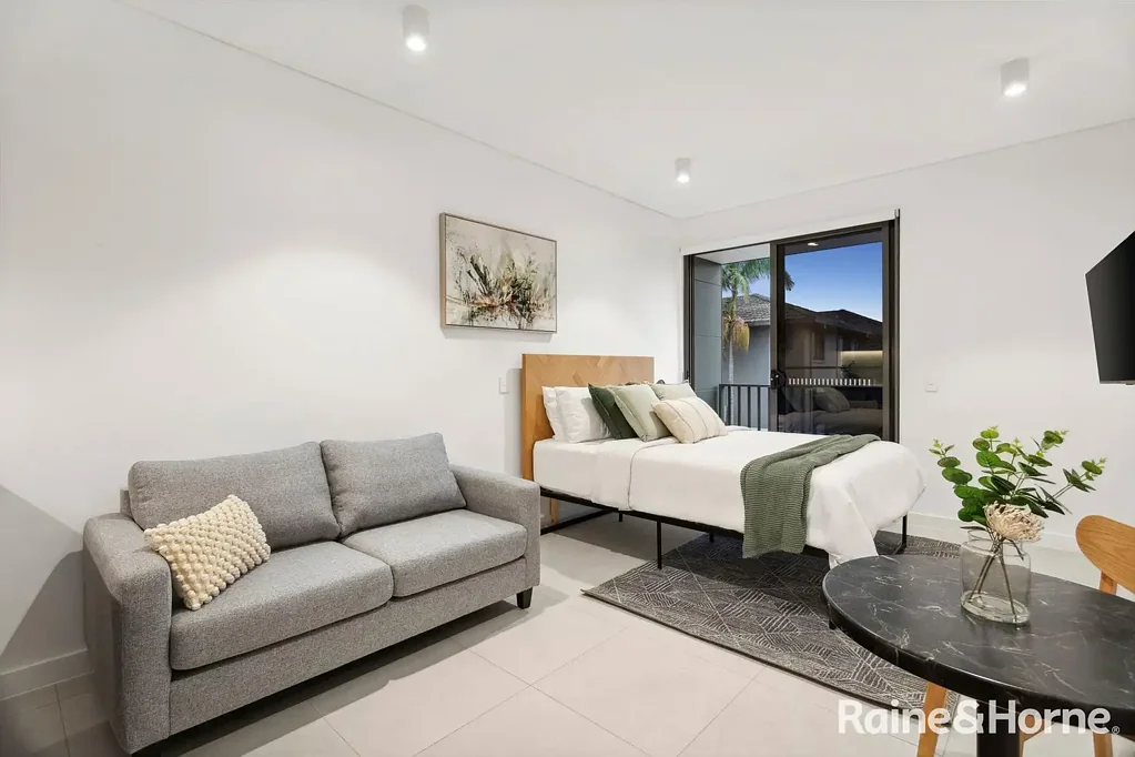 FURNISHED STUDIO APARTMENTS - RENT INCLUDES WATER,GAS,ELECTRICITY AND INTERNET!