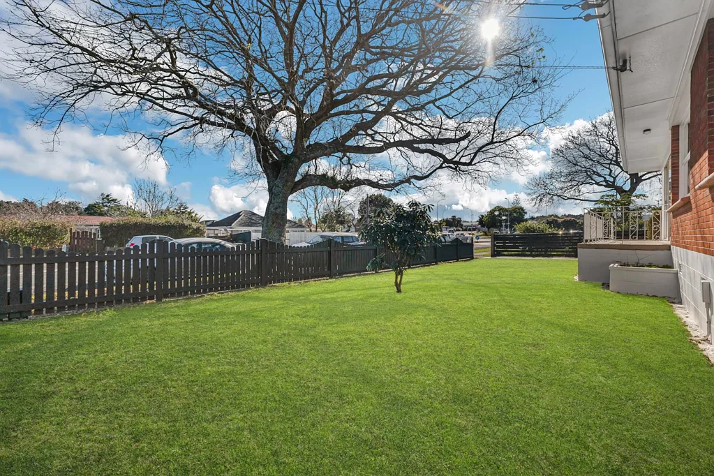 1/2 Lupton Road, Manurewa, Manukau City, Auckland