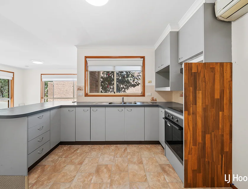 100 Mainwaring Rich Circuit, Palmerston, Gungahlin District, 3 phòng ngủ, 1 phòng tắm, House
