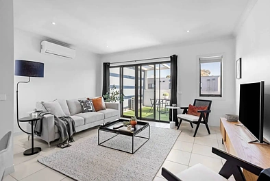 Craigieburn 2 Bedroom Stylish & Low-Maintenance Living in a Prime Location