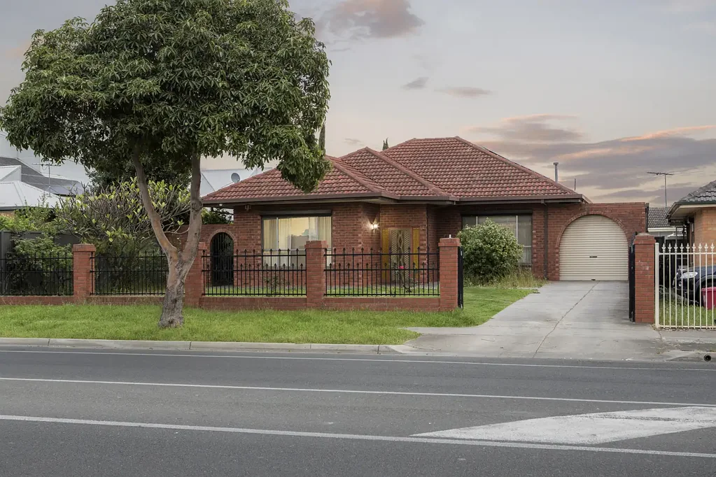 Findon 3Habitaciones Spacious Family Living with Versatility, Comfort & Outdoor Appeal