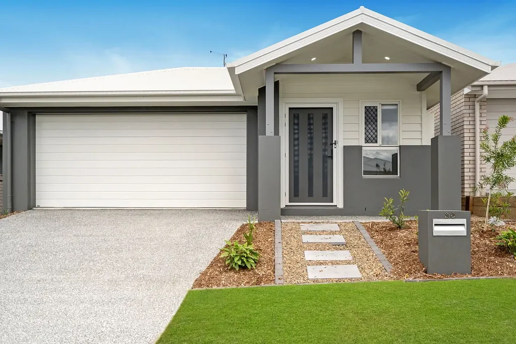 Beautiful New Build Family Home with Ducted Air Conditioning and Solar