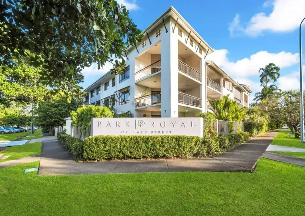 CAIRNS CITY APARTMENT, IN SOUGHT AFTER COMPLEX!