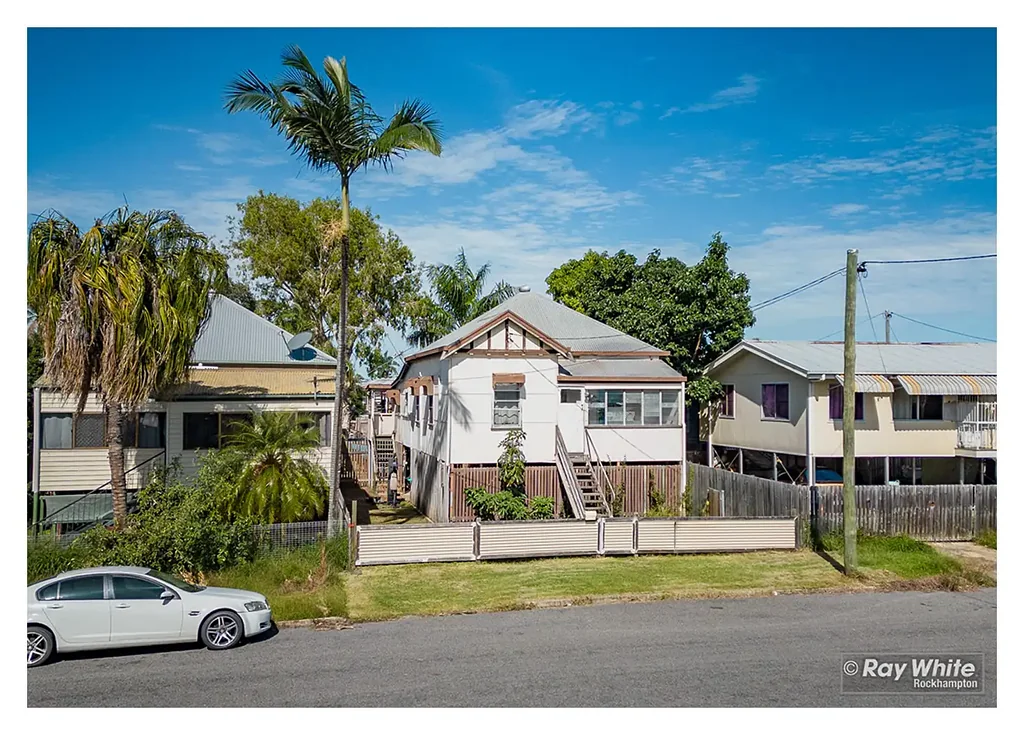 3 South Street, Depot Hill, QLD 4700