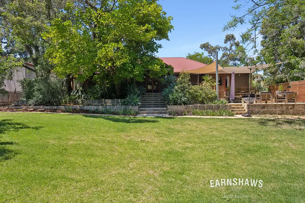 592 Great Eastern Highway, Darlington, WA 6070