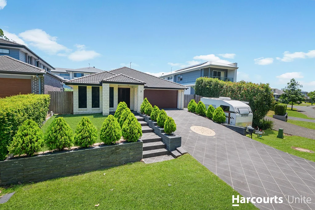 7 Terraldon Place, Bridgeman Downs, QLD 4035