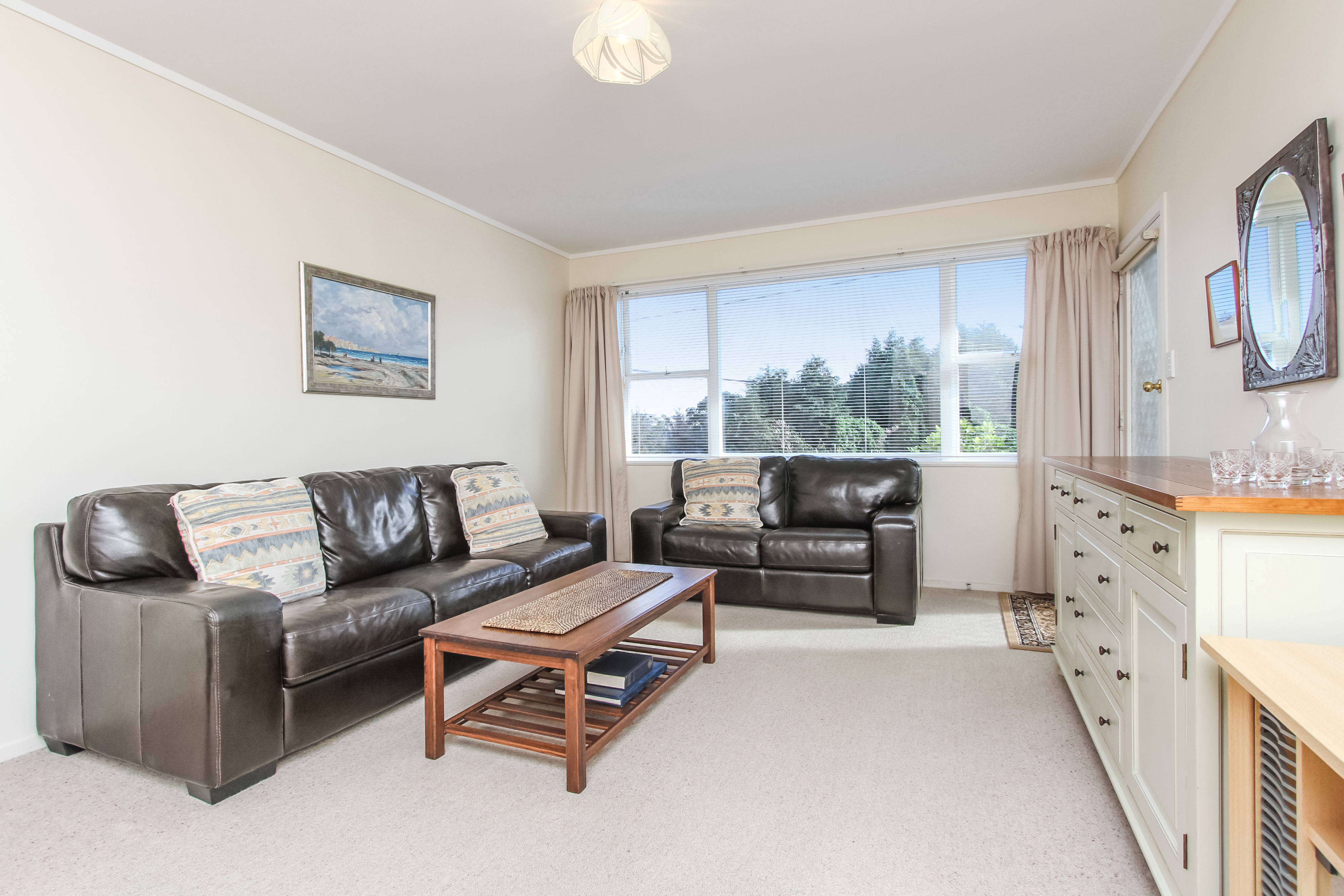 2/13 Montgomery Avenue, Rothesay Bay, Auckland - North Shore, 2 कमरे, 1 बाथरूम