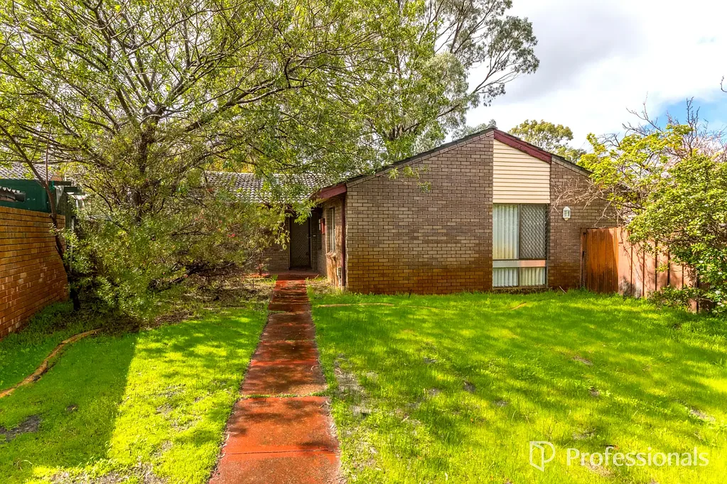18 Beenan Close, Karawara, WA 6152