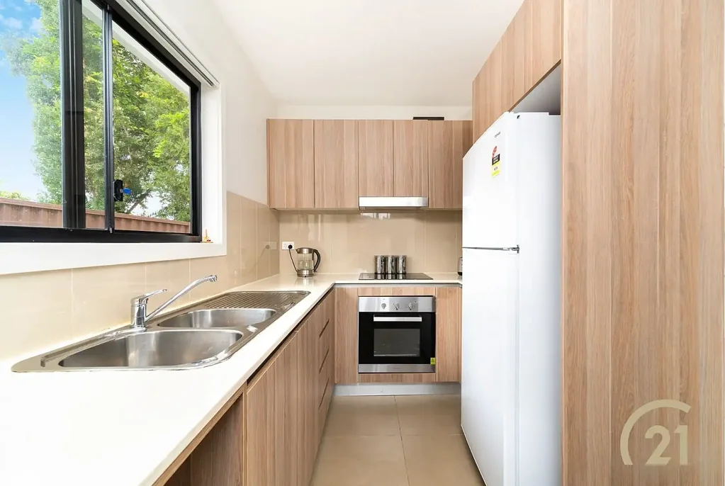 WELL KEPT, 2 BEDROOM GRANNY FLAT!