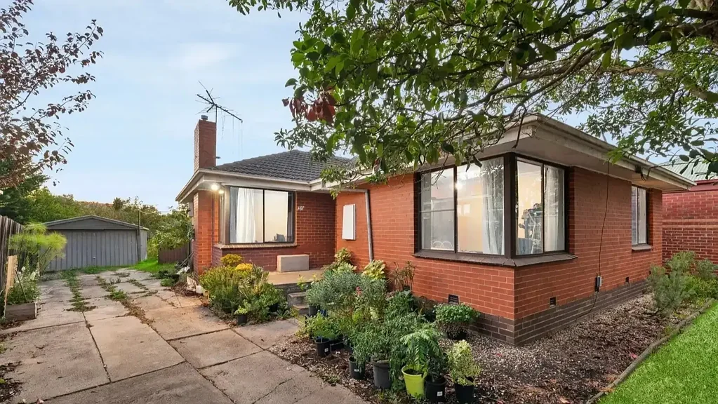 Charming Brick Family Home in Peaceful Leafy Street