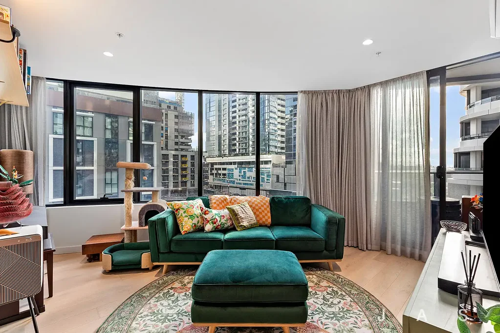 Footscray 2બેડરૂમ Expressions Of Interest Closing Monday 28th September At 3.00pm