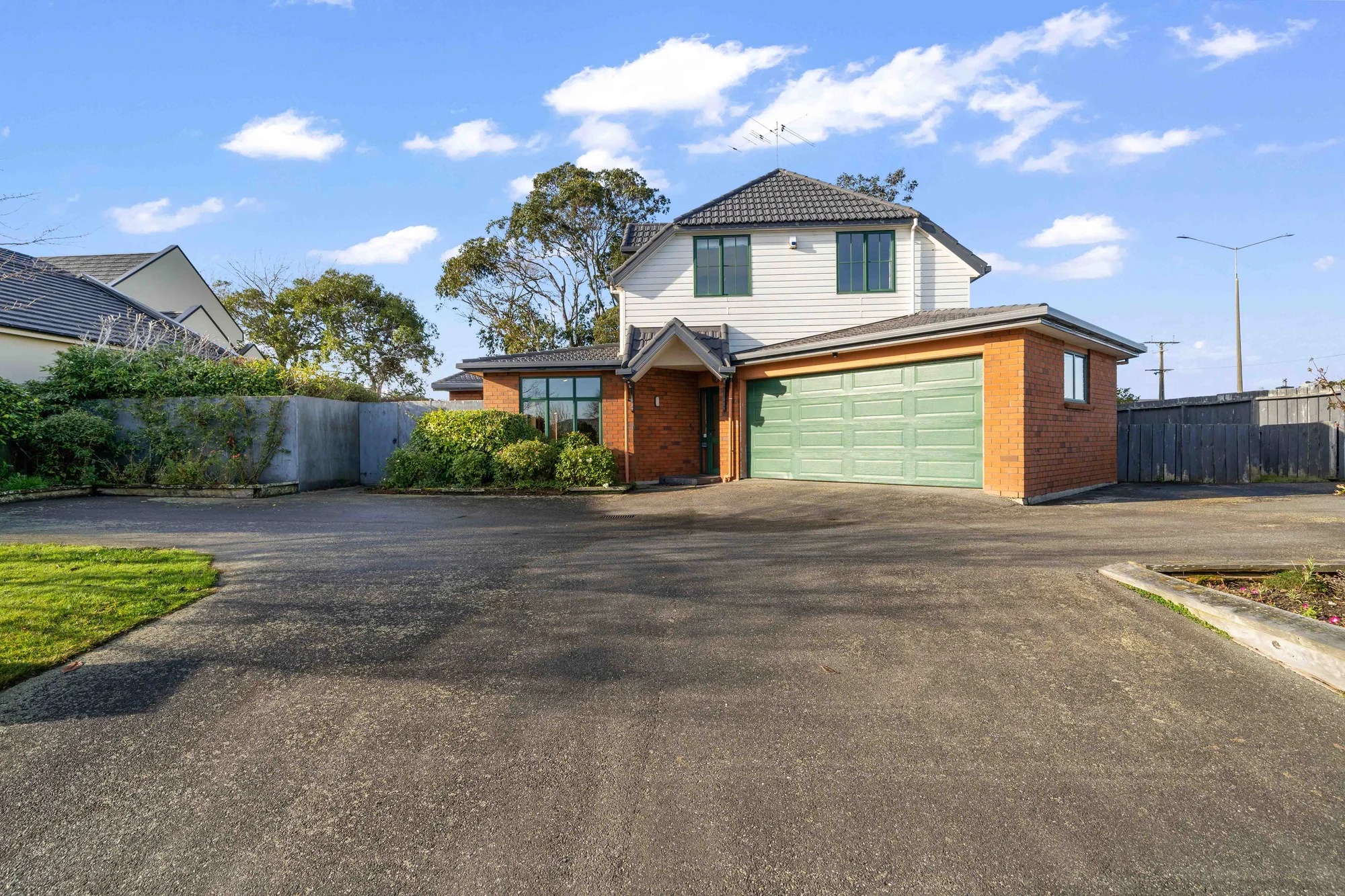 Waikiwi 4 Bedroom Spacious Family Living In Prime Waikiwi Location