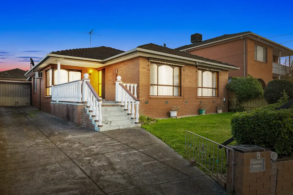 Thomastown 3房 宁静街区中的高雅魅力 Elevated Charm in a Peaceful Court Location