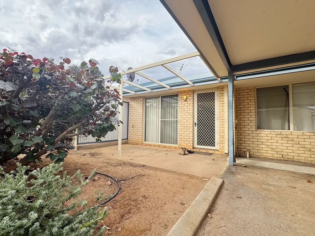 Low-Maintenance Living in a Secure Complex with Pool Access