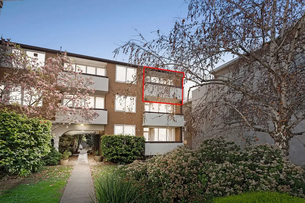 Moonee Ponds 2房 Moonee Ponds 优越地段的尊享生活 Elevated Living in a Premier Moonee Ponds Location