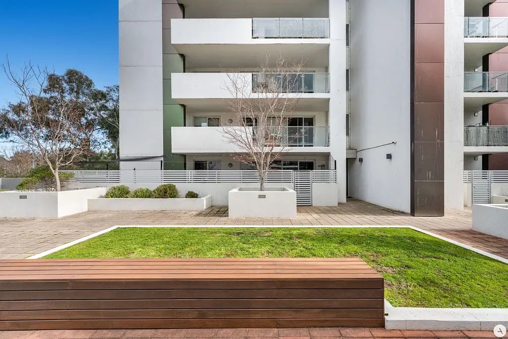 Belconnen 2房  Spacious Ground Floor Living with an Exceptional Courtyard