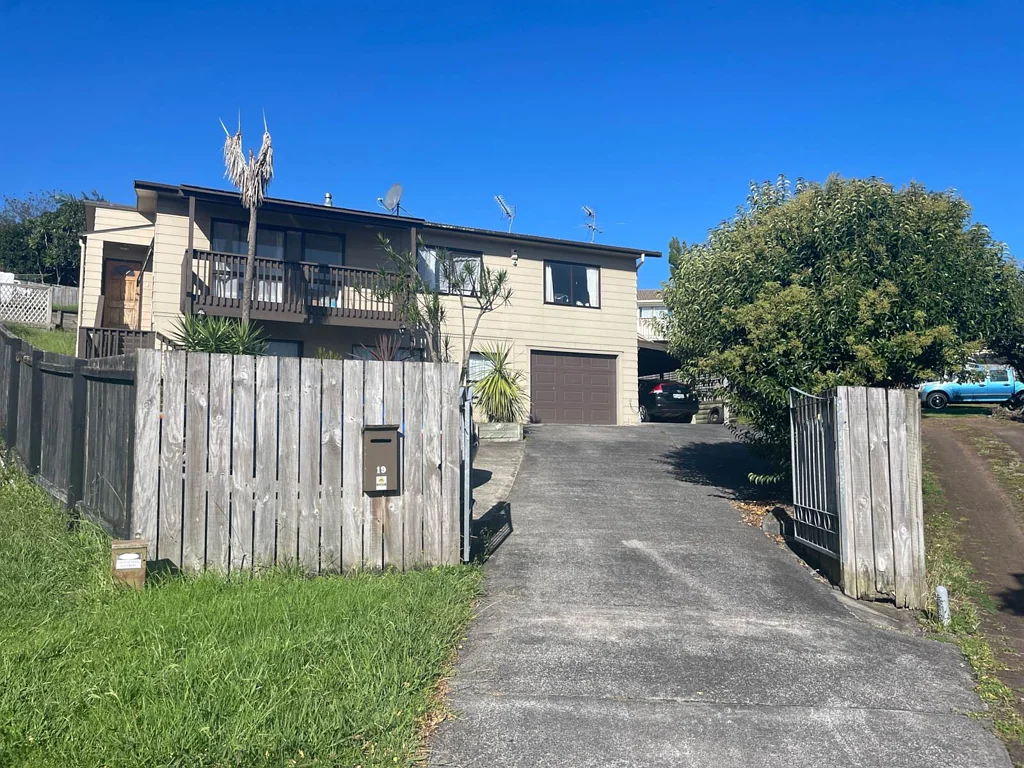 Four bedroom house with two bathroom and a lar...