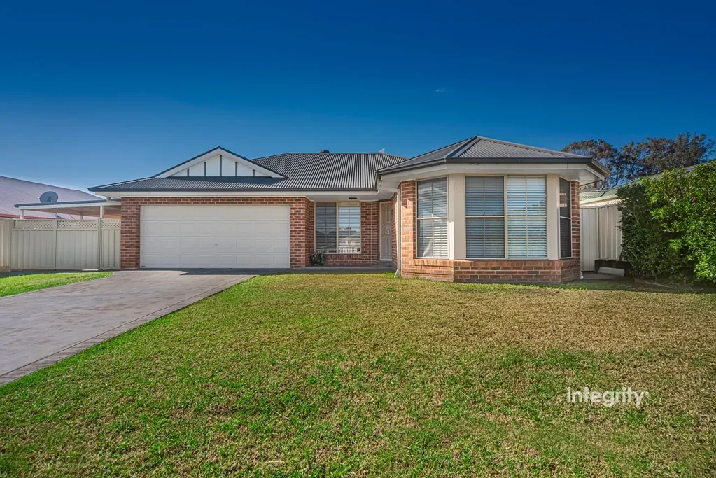 57 Burradoo Crescent, Nowra, NSW 2541