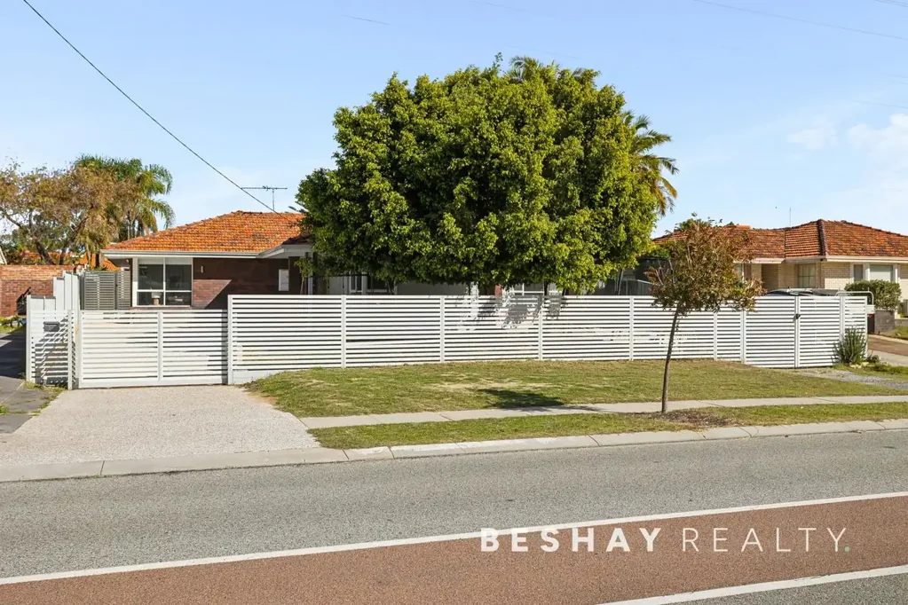 Padbury 6Habitaciones Two Homes, One Pool and Room for It All