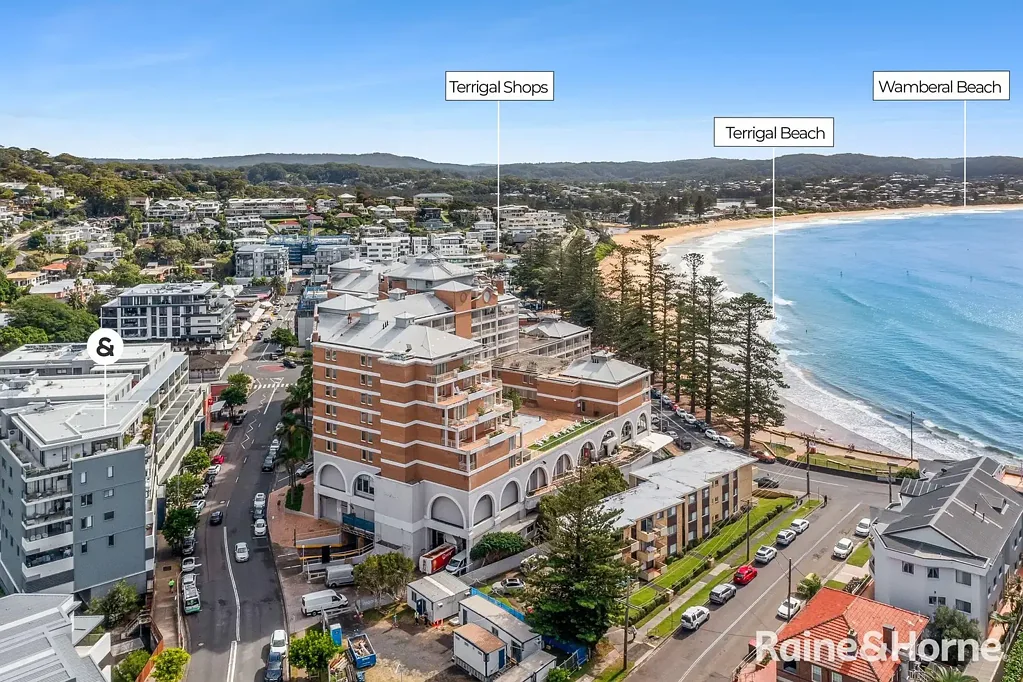 Terrigal 2房  Luxury Living in the Heart of Terrigal - Unbeatable Value 60M TO BEACH