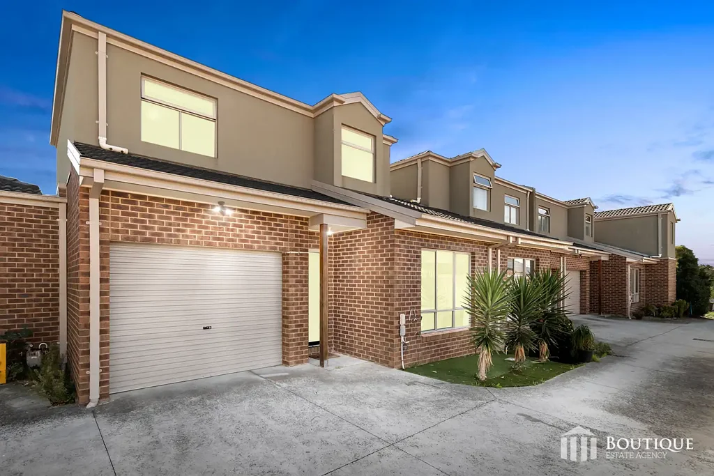 Dandenong 2部屋 Modern Living in a Prime Location