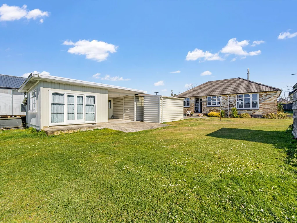 Western Heights 3房  Practical Living, Generous Outdoor Space