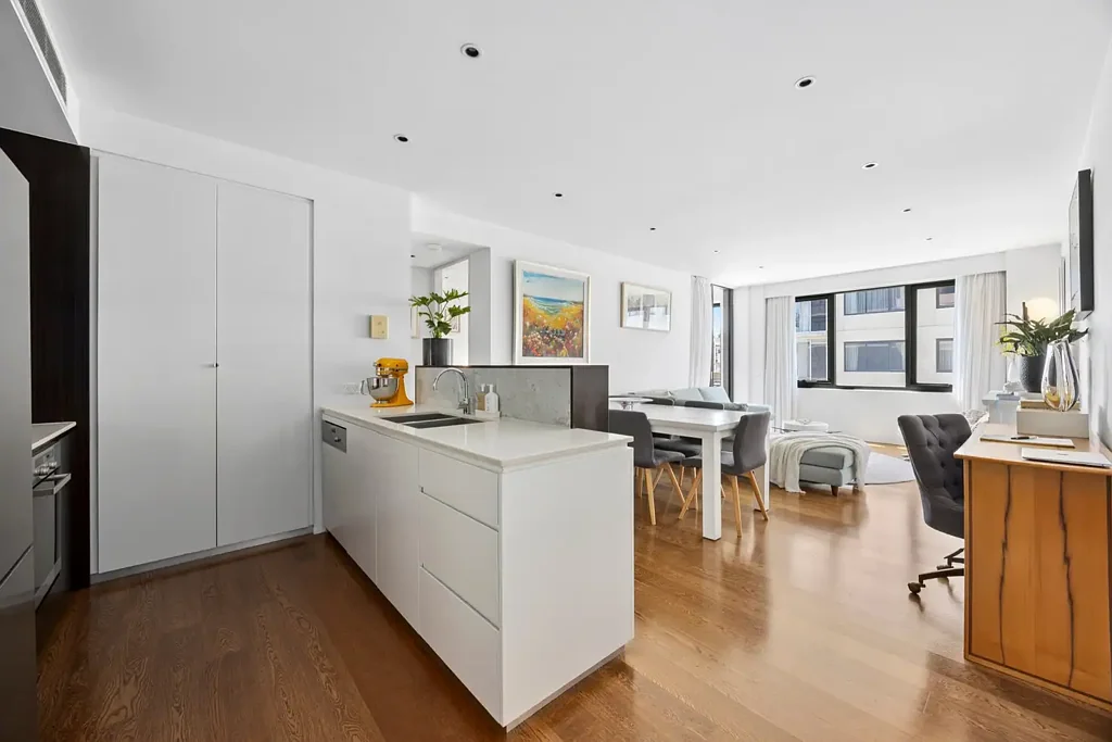 Barton 2ਬੈੱਡਰੂਮ Like New in Realm Precinct