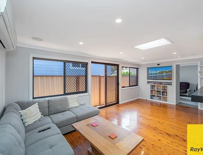 73 Bangalow Street, Ettalong Beach, Central Coast, 7 રૂમ, 3 બાથરૂમ, House