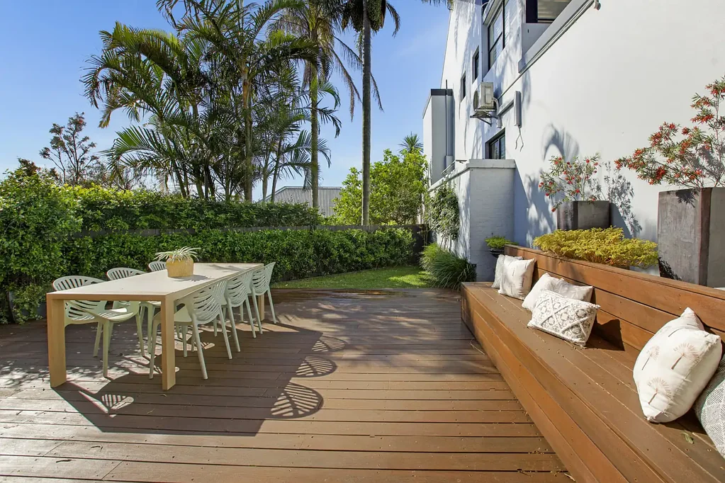 Balmain East 3Kwarto Secluded residence offering views & an exquisite presentation